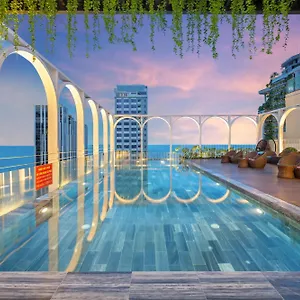 **** 호텔 Golden Lotus Luxury - Complimentary Daily Afternoon Tea 베트남